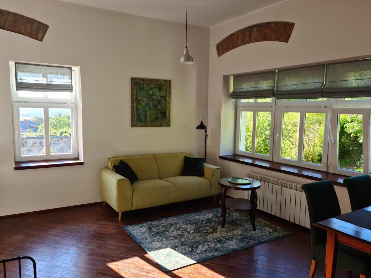 Apartament W Starej Szkole Srebrna Góra Exterior foto