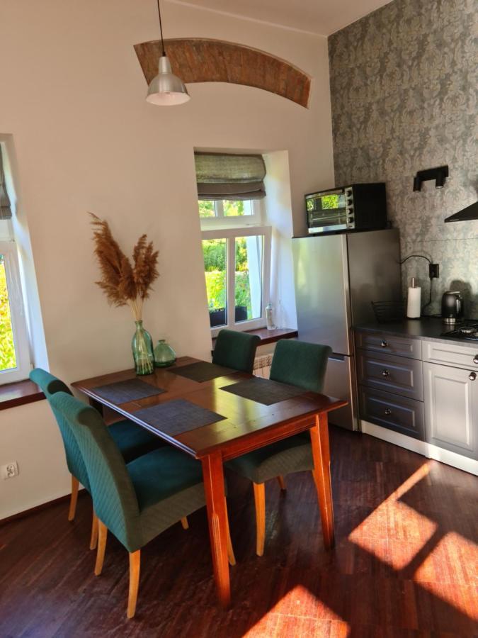 Apartament W Starej Szkole Srebrna Góra Exterior foto
