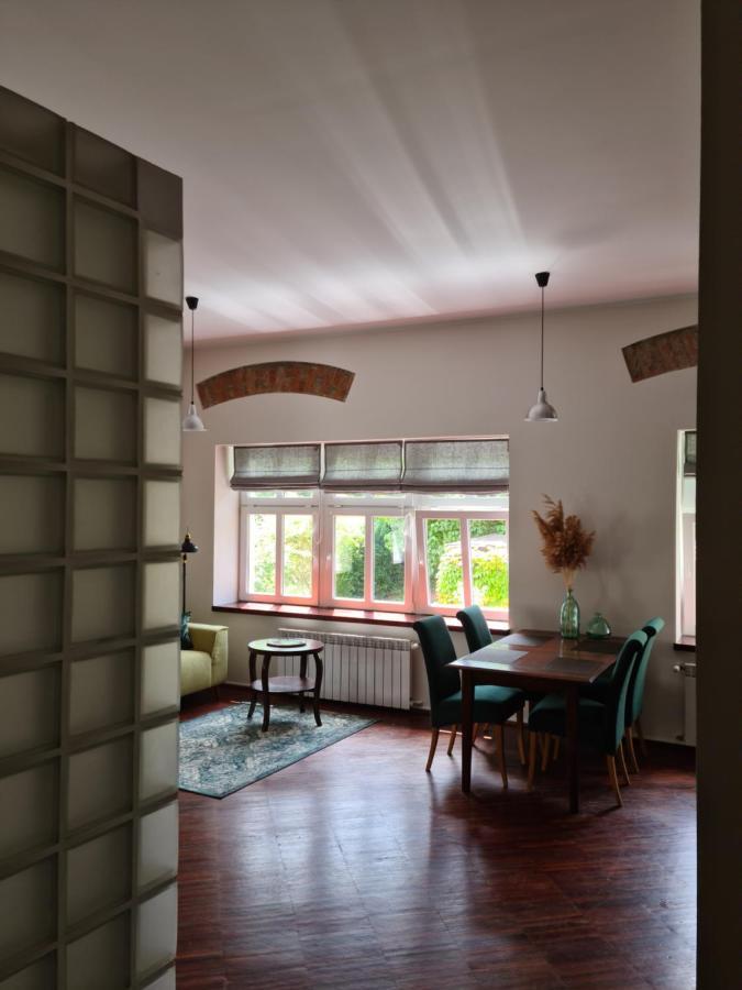Apartament W Starej Szkole Srebrna Góra Exterior foto
